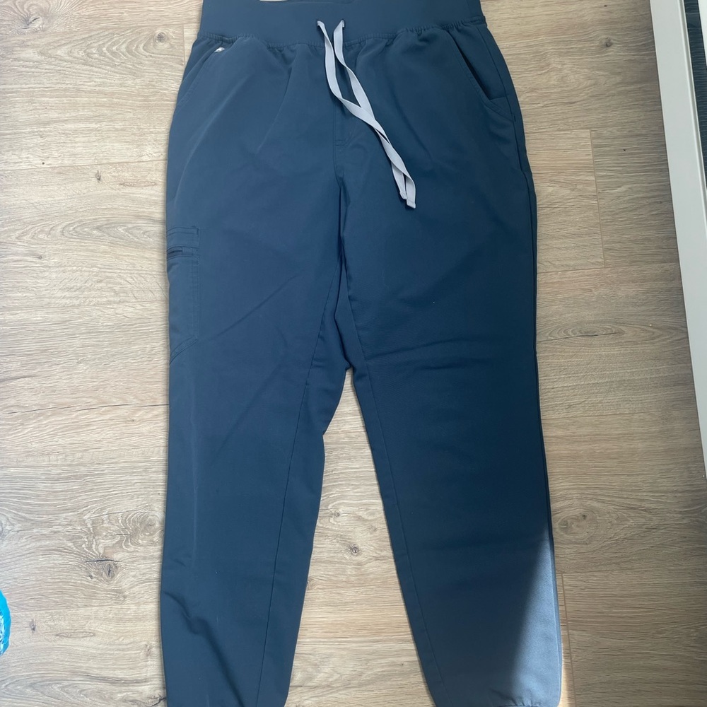 FIGS HW Zamora Jogger Scrubs